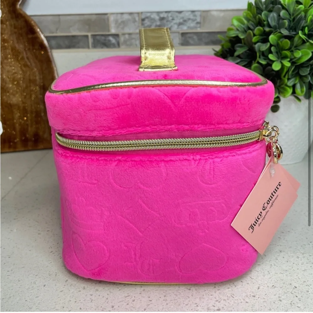 NEW Juicy‎ Couture Hot Pink Velour Embossed Heart Crown Makeup Bag Train Case
